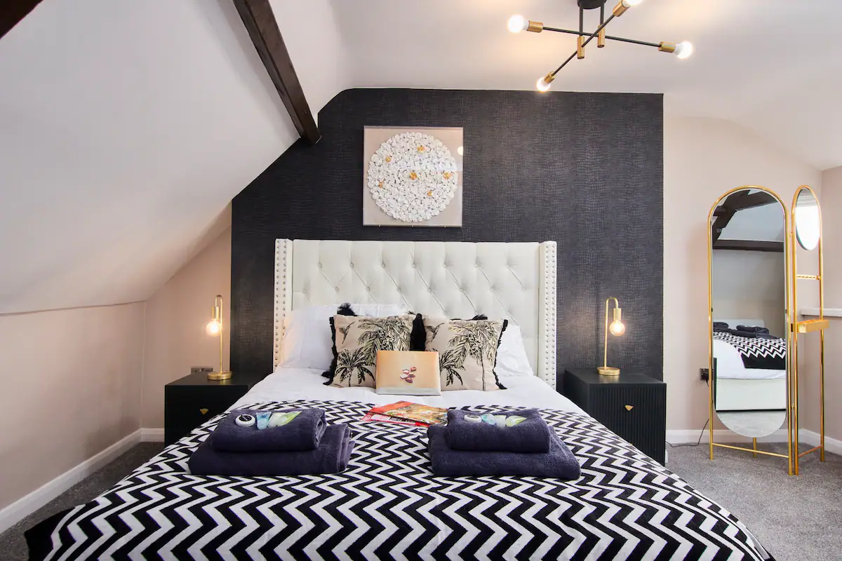 02d9c7b7-0269-4836-b374-816c49509e3f