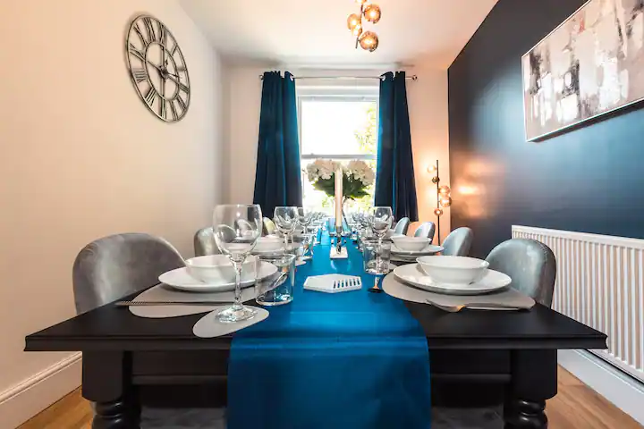 f6fa8b5a-2a75-4d5d-8b06-d0f60db25f5f